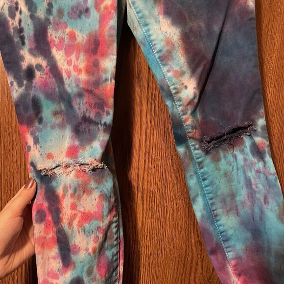 Women’s Old Navy Rockstar Tie Die Skinny Jeans Size 2 - Picture 2 of 7